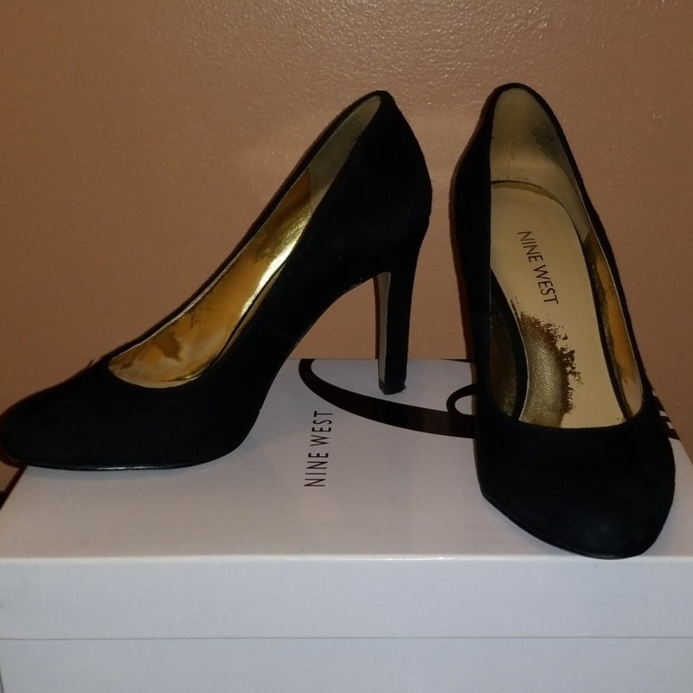 Black suede heels